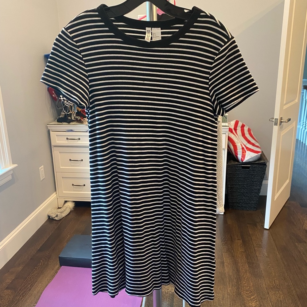 H&M T shirt dress
